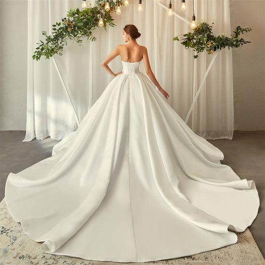 Mily Bridal Sweetheart Neck Sleeveless coming soonWedding DressIvory50 cmLuxe Lane