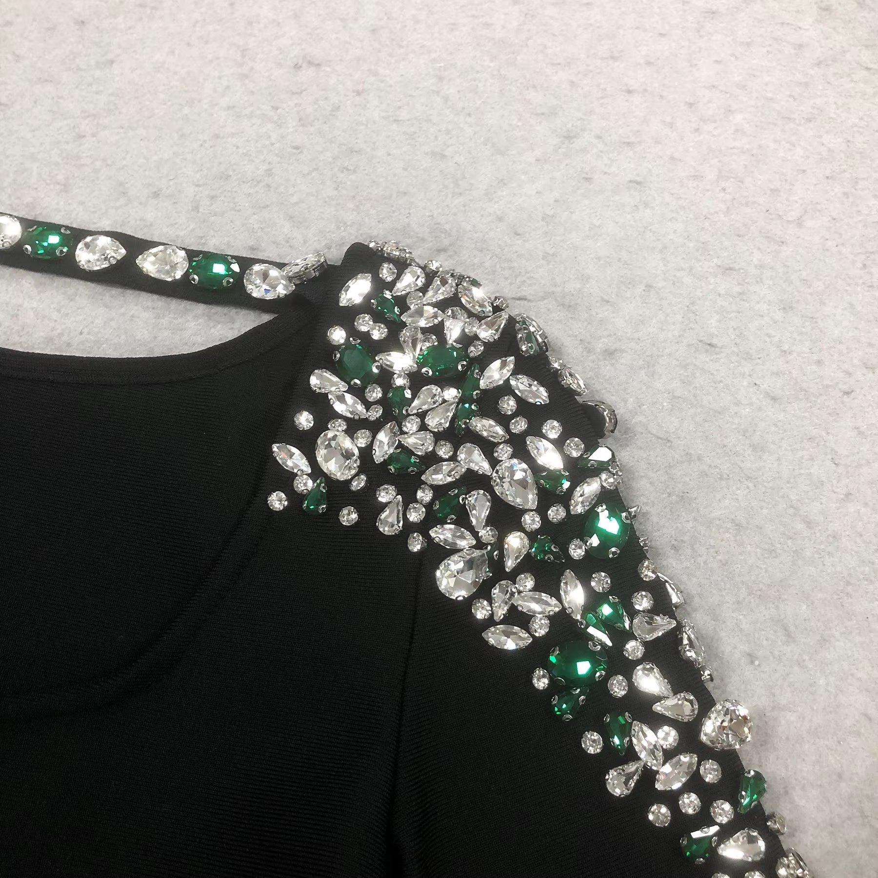 Amarise Rhinestone Puff-Sleeve Gown