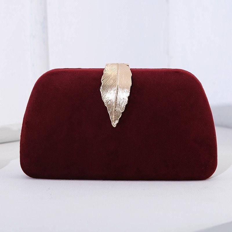 Elegant Chain Clutch Bag for Evening & Dinner Events by CJ | 0 from Luxe Lane | SKU: CJNS231553803CX | Barcode:  | Options: Lobular Wine Red | Elegant Chain Clutch Bag for Evening & Dinner Events