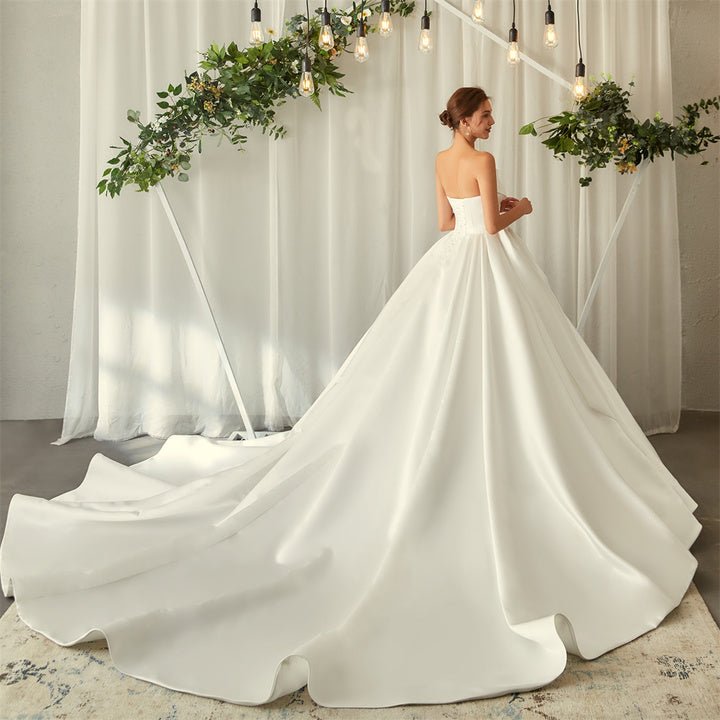 Mily Bridal Sweetheart Neck Sleeveless coming soonWedding DressIvory50 cmLuxe Lane