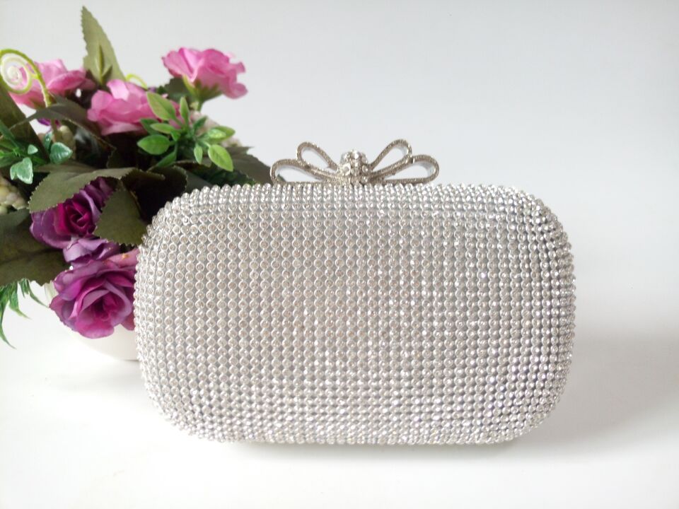 Rhinestone Chain Oval Evening Clutch Bag by CJ | 0 from Luxe Lane | SKU: CJNS145997601AZ | Barcode:  | Options: Silver | Rhinestone Chain Oval Evening Clutch Bag